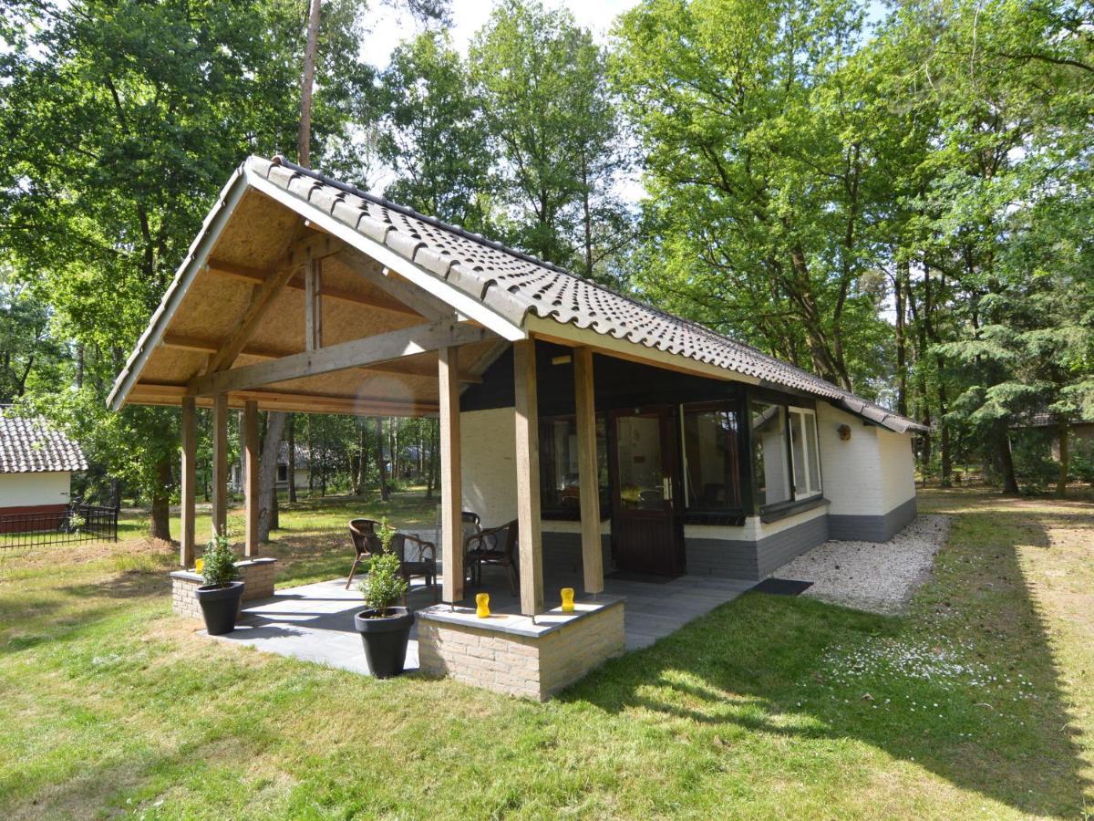 Detached Bungalow With Lovely Covered Terrace In A Nature Rich Holiday Park Stramproy Kültér fotó