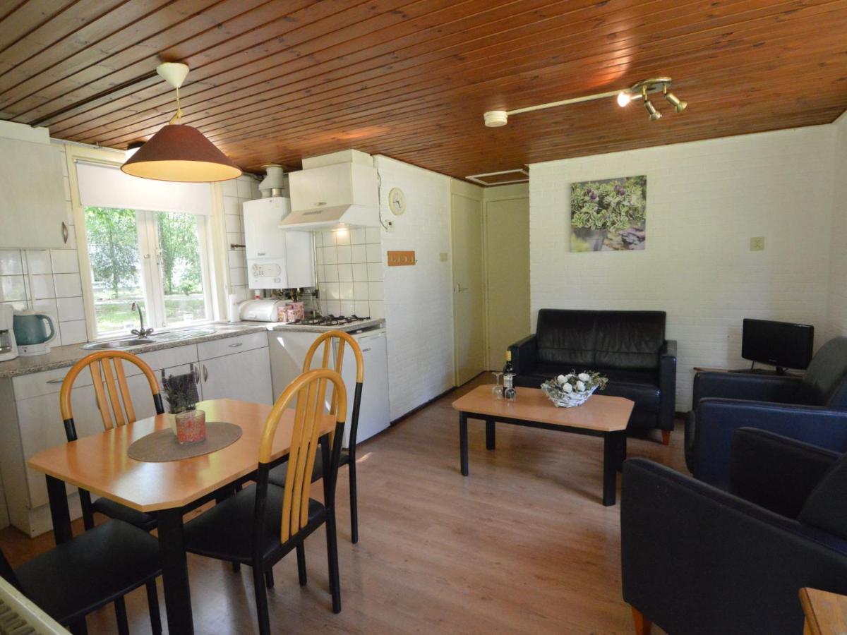 Detached Bungalow With Lovely Covered Terrace In A Nature Rich Holiday Park Stramproy Kültér fotó