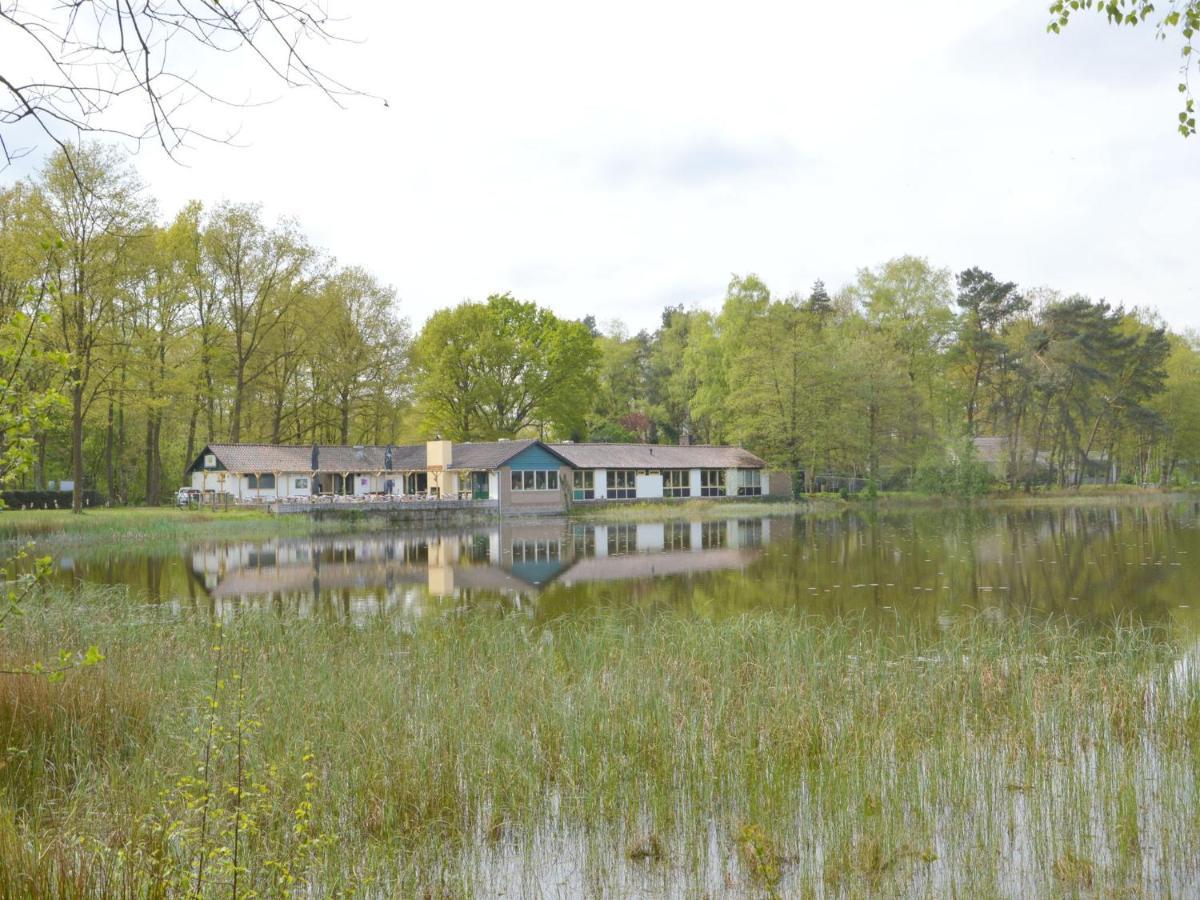 Detached Bungalow With Lovely Covered Terrace In A Nature Rich Holiday Park Stramproy Kültér fotó