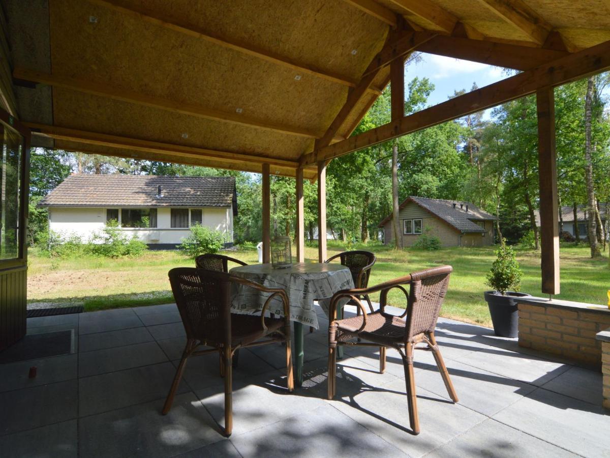 Detached Bungalow With Lovely Covered Terrace In A Nature Rich Holiday Park Stramproy Kültér fotó