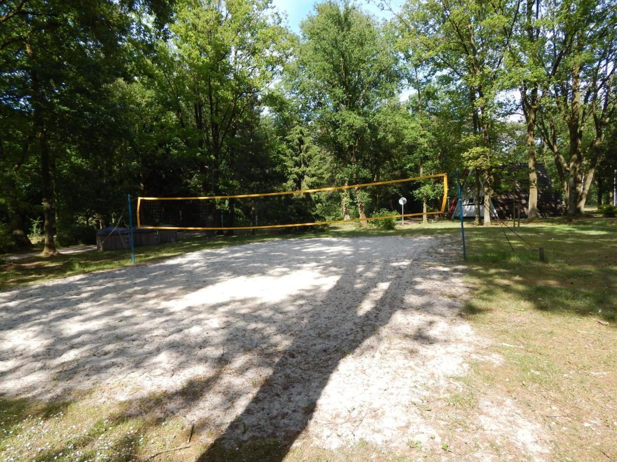 Detached Bungalow With Lovely Covered Terrace In A Nature Rich Holiday Park Stramproy Kültér fotó